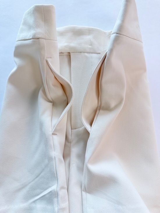 NWT A New Day Cream Tailored Pleated Shorts – Off-White Trouser Shorts Chic - Picture 4 of 9